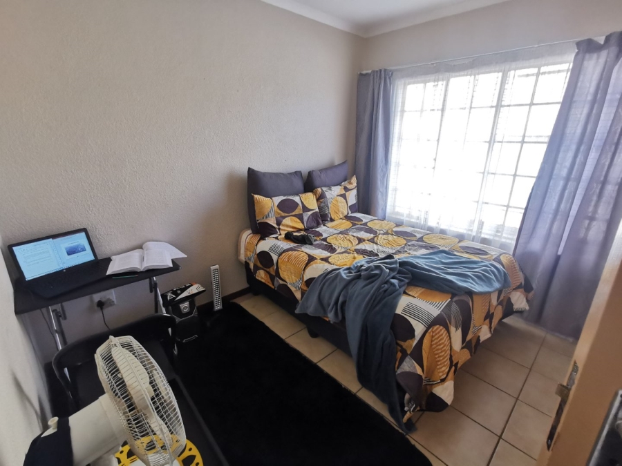 To Let 2 Bedroom Property for Rent in Die Bult North West